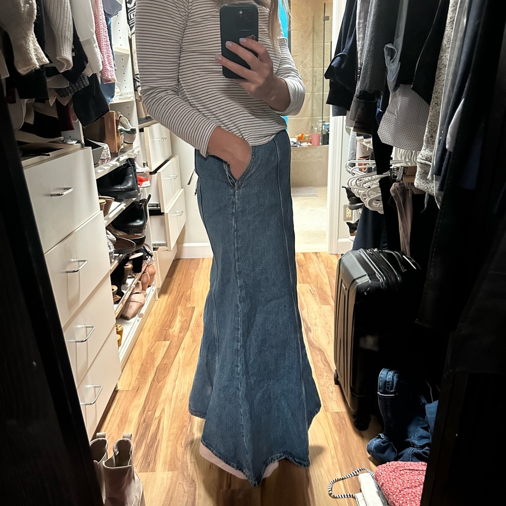 Zara Classic Blue Maxi Skirt.this is timeless fashion and fun to wear